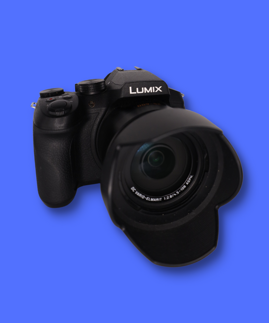 Panasonic Lumix DMC-FZ300 Content Creators Bundle